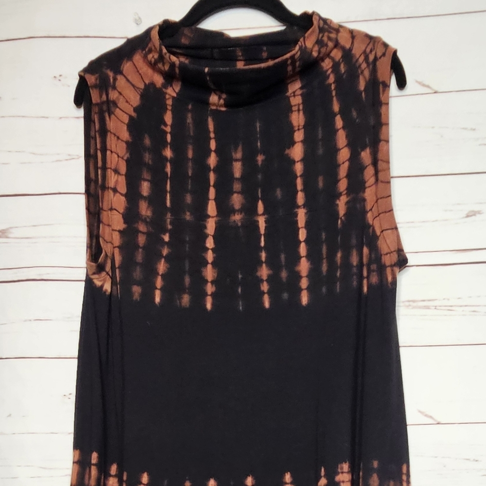 Snapdragon & Twig Asymmetrical Sleeveless Black and Orange Tie-Dye Dress - Picture 4 of 11